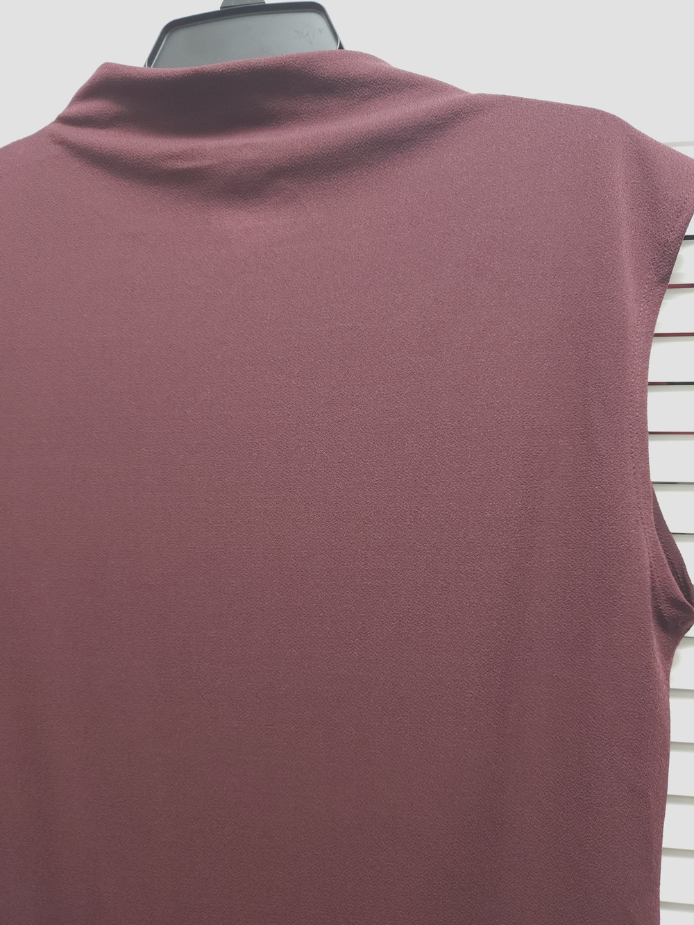 Nine West Sleeveless Mock Neck Top Burgundy Stretch Knit Size L NWT - Picture 10 of 10